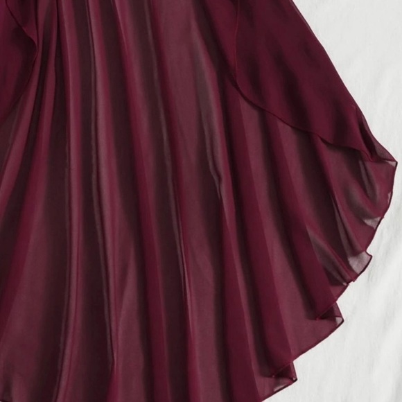 Sexy Plunging Neck Lantern Sleeve High Low Hem Top - Picture 7 of 8